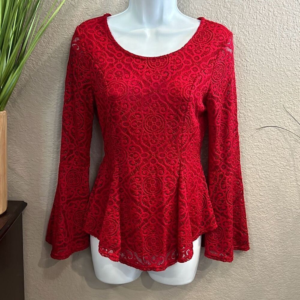 #369 Scobe Lacey Bell sleeve, red lace-overlay top size medium